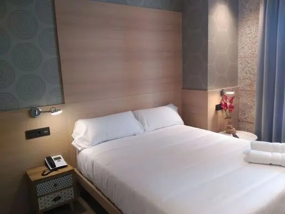 Standard Tek Büyük Yataklı Oda