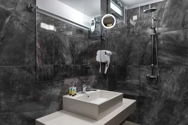 Deluxe Tek Büyük veya İki Ayrı Yataklı Oda, 1 Çift Kişilik veya 2 Tek Kişilik Yatak, Dağ Manzaralı