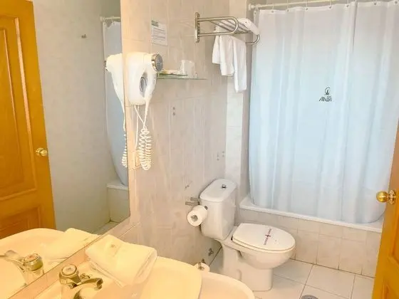 Tek Büyük Yataklı Oda, Şehir Manzaralı