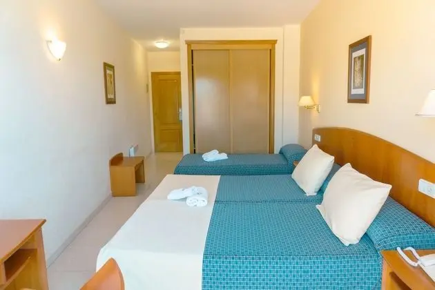 Üç Kişilik Oda, Bahçe Manzaralı