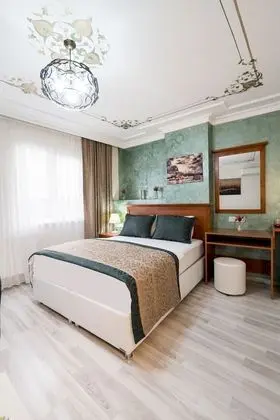 Deluxe Room, 1 Queen Bed, Non Smoking