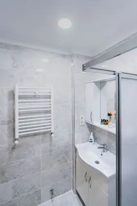 Economy Room, 1 Bedroom, Basement Floor