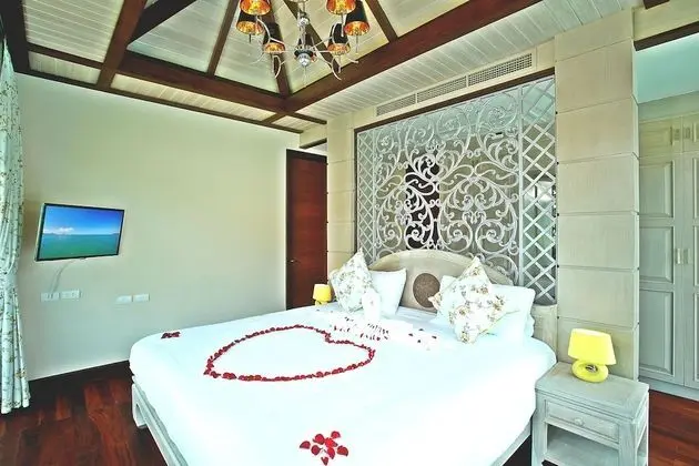 Luxury Villa, 3 Yatak Odası, Kişiye Özel Havuzlu, Denize Sıfır