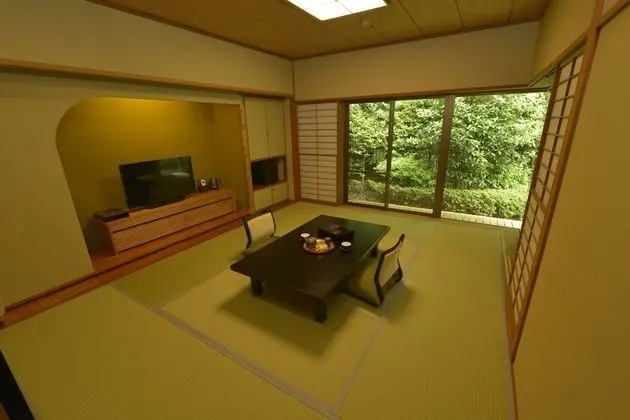 Traditional Üç Kişilik Oda (Japanese-style)