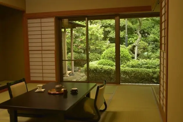 Traditional Üç Kişilik Oda (Japanese-style)