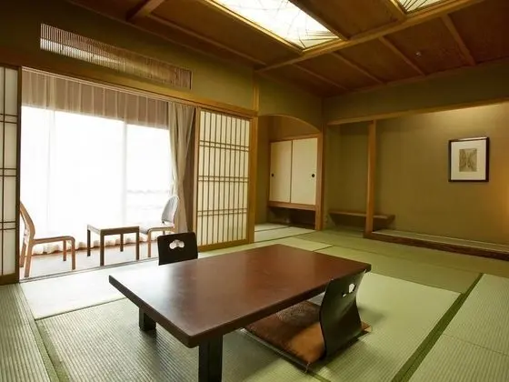 Standard Oda, Sigara İçilebilir (Japanese-style)