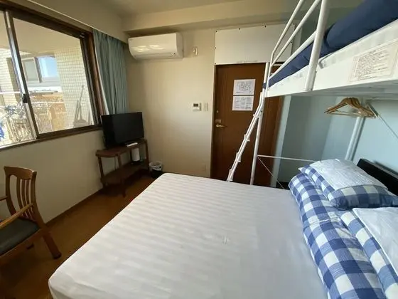 Economy Oda, Birden Çok Yatak Odası, Sigara İçilmez, Kısmi Deniz Manzaralı (Private, 102)