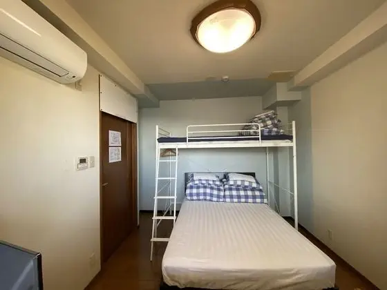 Economy Oda, Birden Çok Yatak Odası, Sigara İçilmez, Kısmi Deniz Manzaralı (Private, 102)
