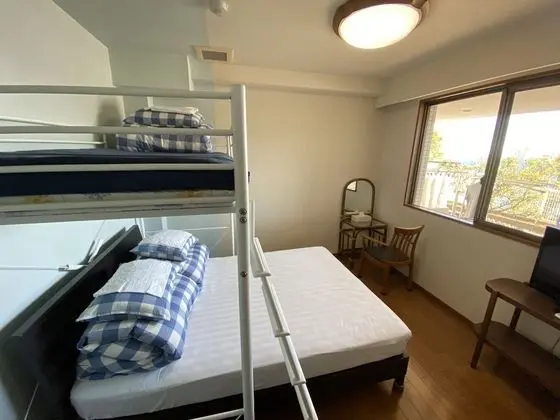 Economy Oda, Birden Çok Yatak Odası, Sigara İçilmez, Kısmi Deniz Manzaralı (Private, 102)