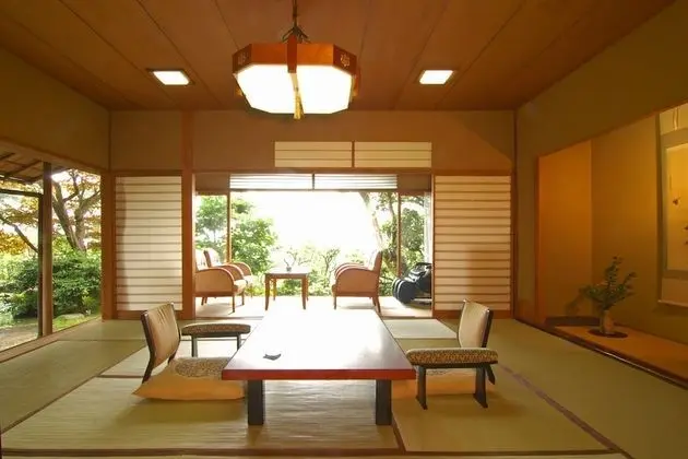 Traditional Oda