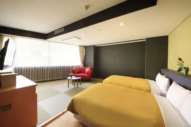 İki Ayrı Yataklı Oda, Özel Banyo (Japanese-Western Style, 2nd Floor)
