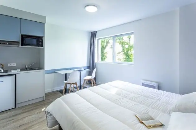 Classic Tek Büyük Yataklı Oda, 1 Büyük (Queen) Boy Yatak