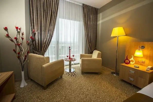 Standard Tek Büyük veya İki Ayrı Yataklı Oda