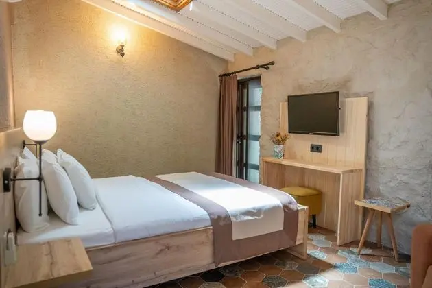 Standart Oda, Bahçe Manzaralı