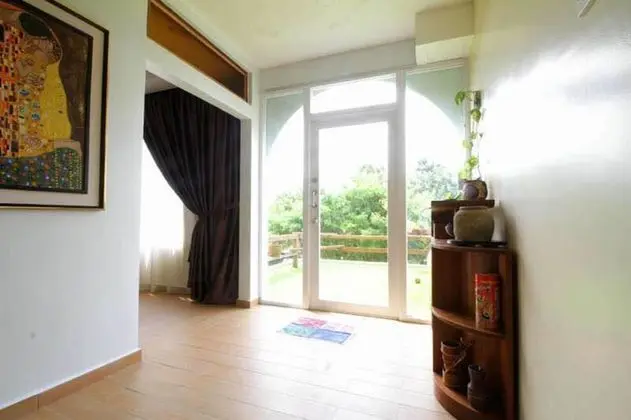 House (3 Bedroom and 1 Master Bedroom)