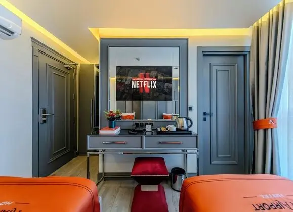 Deluxe Tek Büyük veya İki Ayrı Yataklı Oda