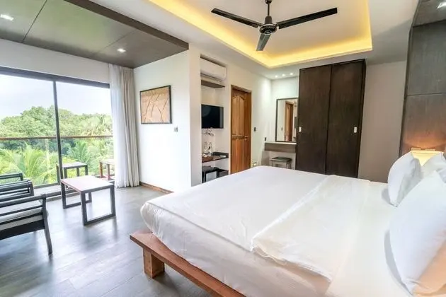 Deluxe Tek Büyük Yataklı Oda
