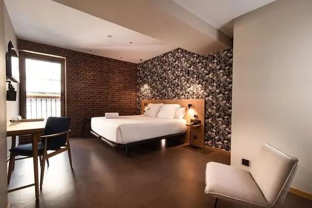 Deluxe Tek Büyük veya İki Ayrı Yataklı Oda, Balkon