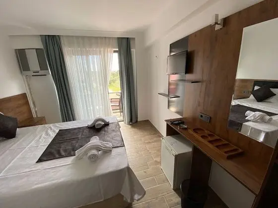 Standard Tek Büyük Yataklı Oda