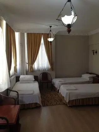 Standard Üç Kişilik Oda