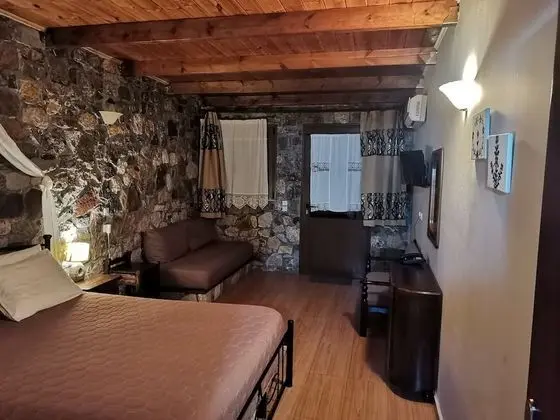 Superior Üç Kişilik Oda, Havuz Kullanımı, Avlu Manzaralı