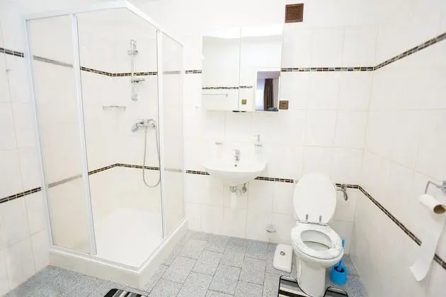 Comfort Üç Kişilik Oda, Özel Banyo, Dağ Yamacı