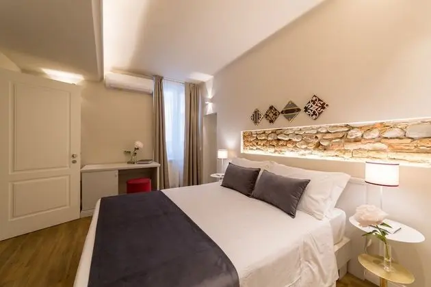 Superior Tek Büyük Yataklı Oda