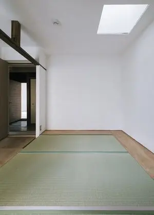 Standard Üç Kişilik Oda, Ortak Banyo