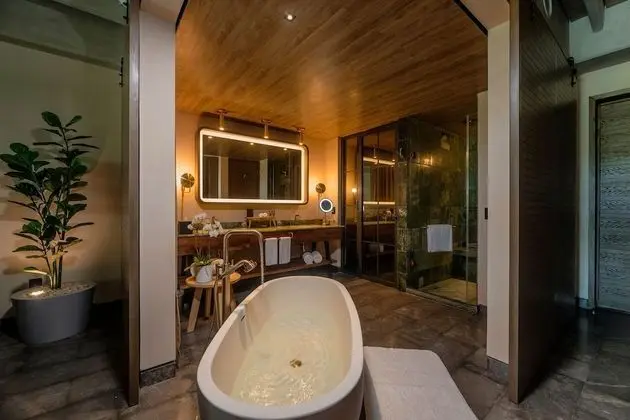 Junior Suite - 2 Double