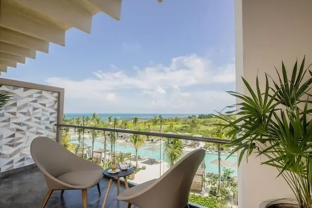 Junior Suite Ocean View - King