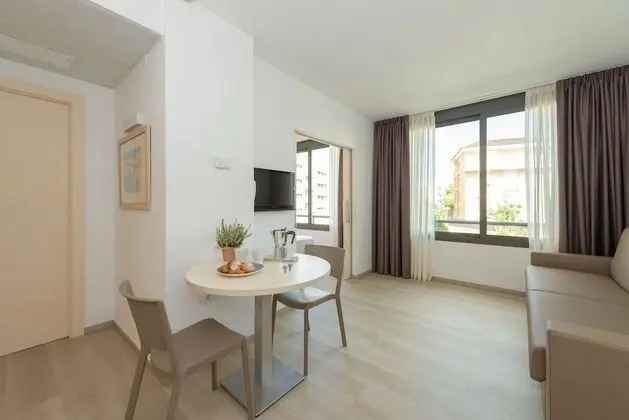 Superior Stüdyo, Havuz Manzaralı (1 - 2 pax)