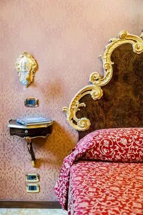 Classic Tek Büyük veya İki Ayrı Yataklı Oda