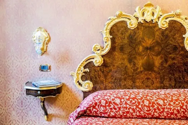 Classic Tek Büyük veya İki Ayrı Yataklı Oda