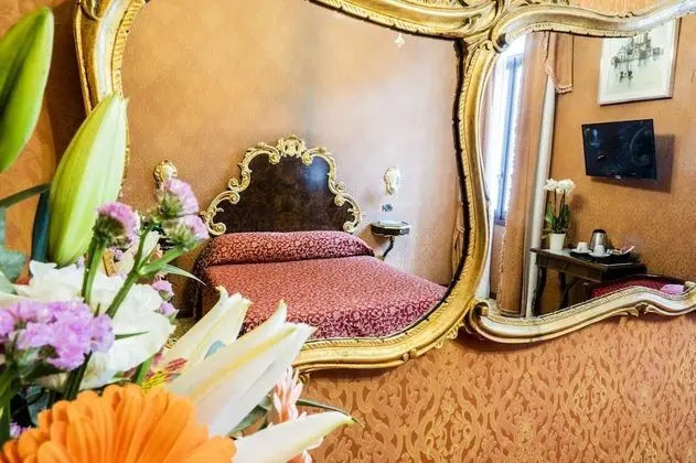 Classic Üç Kişilik Oda