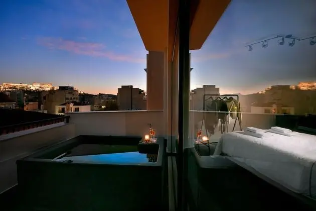 Senior Çatı Katı (Loft) (Acropolis View)