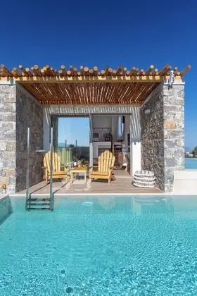 Atermono Suite, Split Level, Sea View, Private Pool
