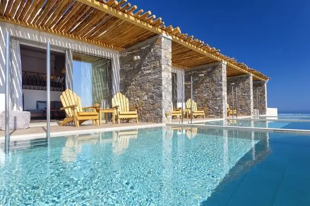 Deluxe Süit, Kişiye Özel Havuzlu, Kısmi Deniz Manzaralı (Split Level)