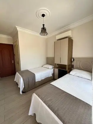 İki Ayrı Yataklı Oda, Dağ Manzaralı