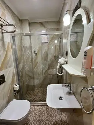 İki Ayrı Yataklı Oda, Dağ Manzaralı