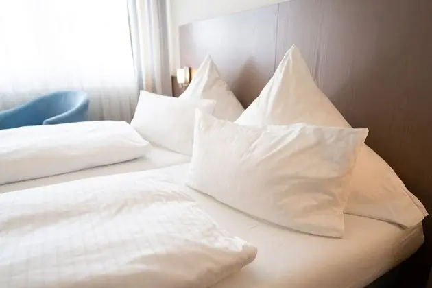 Comfort Büyük Yataklı Tek Kişilik Oda