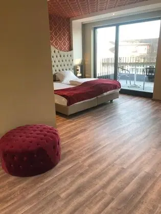 Tek Büyük Yataklı Oda, Balkon
