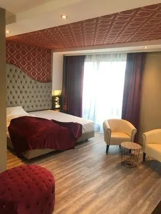 Tek Büyük Yataklı Oda, Balkon