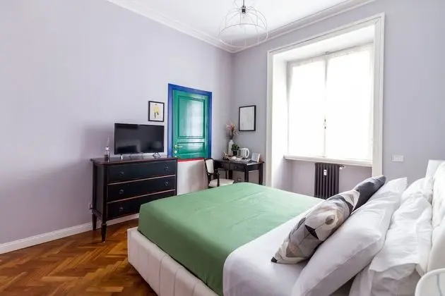 Premium Tek Büyük Yataklı Oda