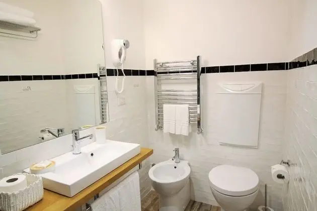 Premium Tek Büyük Yataklı Oda