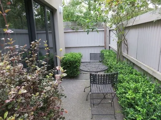 Standard Stüdyo, Sigara İçilmez, Küçük Mutfak (1 Night in Christchurch..)