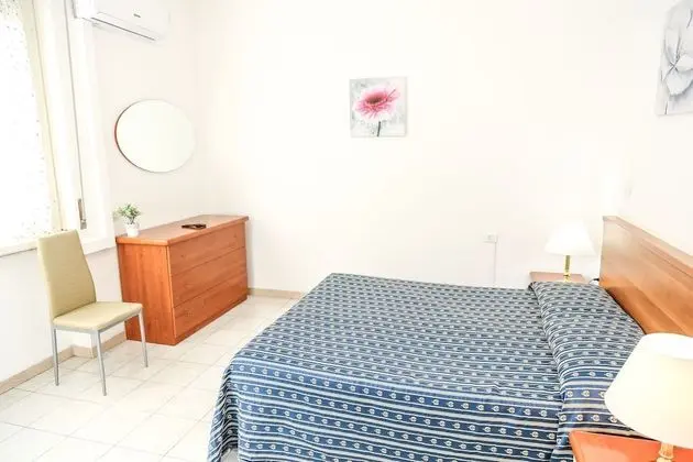 Comfort Tek Büyük veya İki Ayrı Yataklı Oda