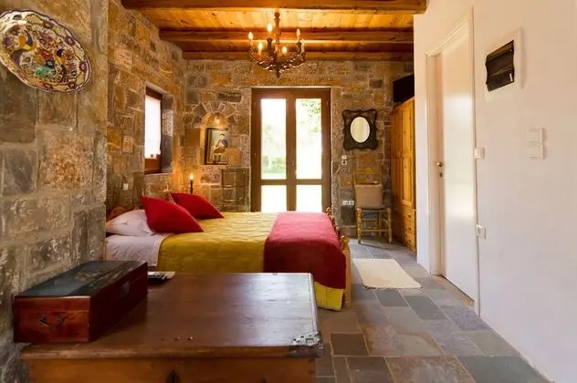 Traditional Stone Studio
