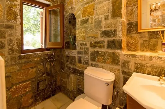 Traditional Stone Studio