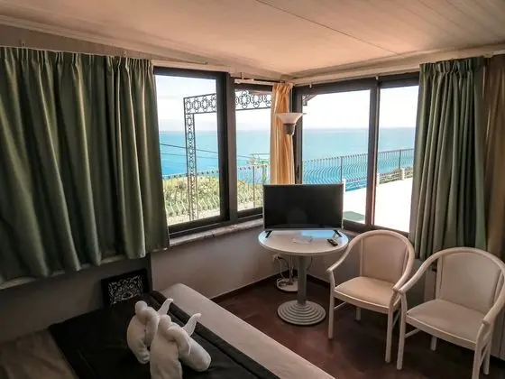 Apart Daire, Deniz Manzaralı