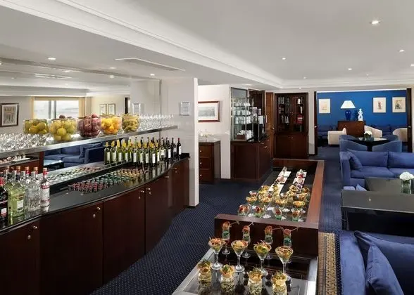 Classic Oda, 1 En Büyük (King) Boy Yatak (Club Lounge Access Acropolis View)